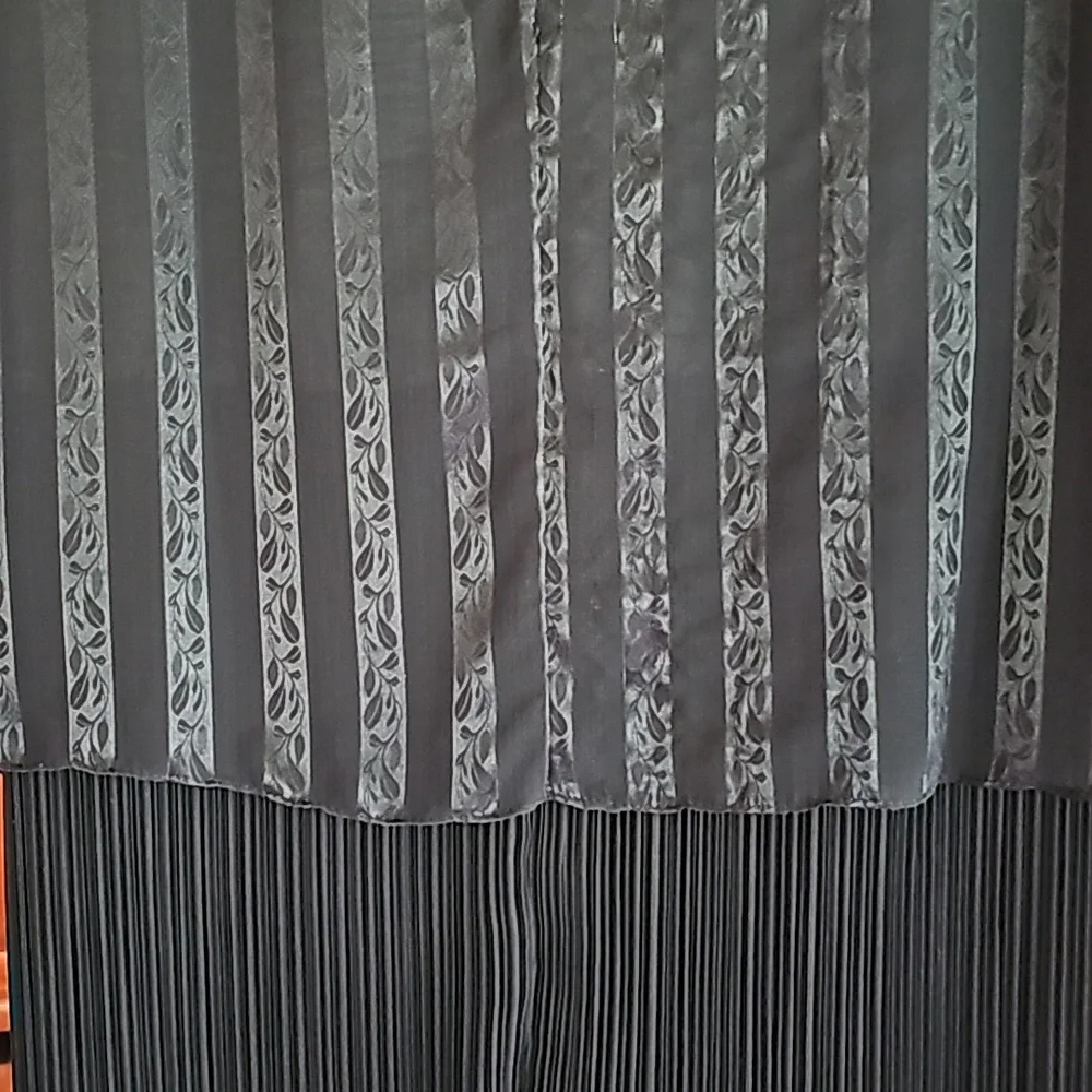 Dress - Picture 8 of 15